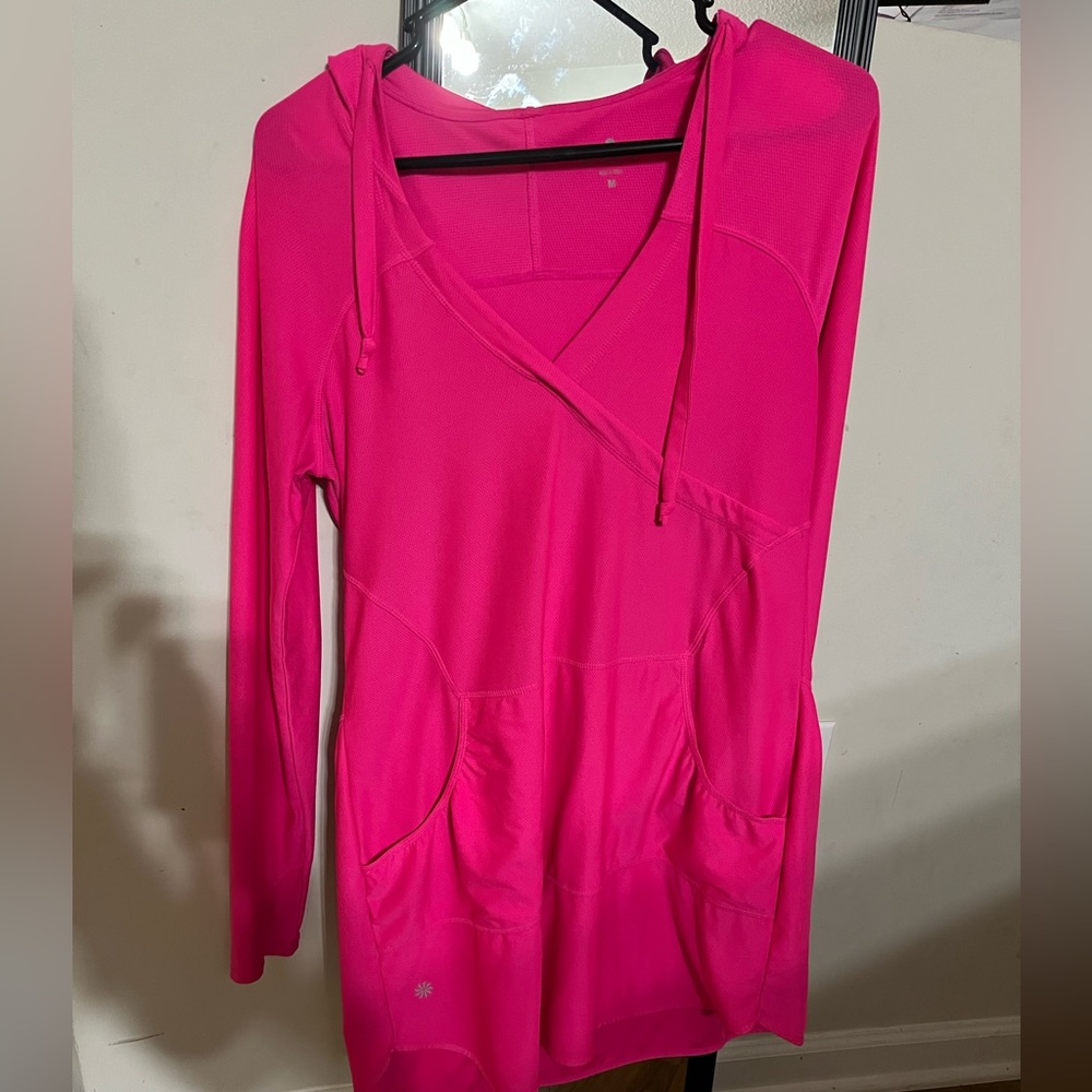 Athleta Long Sleeve Neon Pink Top! Size M!